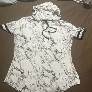 Hooded fashion tee with black striped arm.